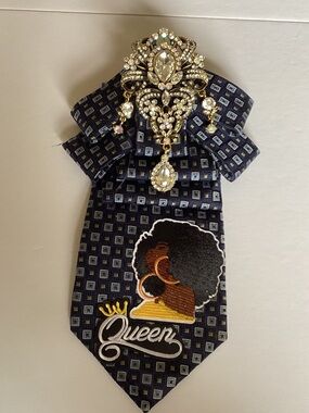 Upcycled Junkie Tie: "Queen" Navy Diamond Pattern Tie with Rhinestone Brooch